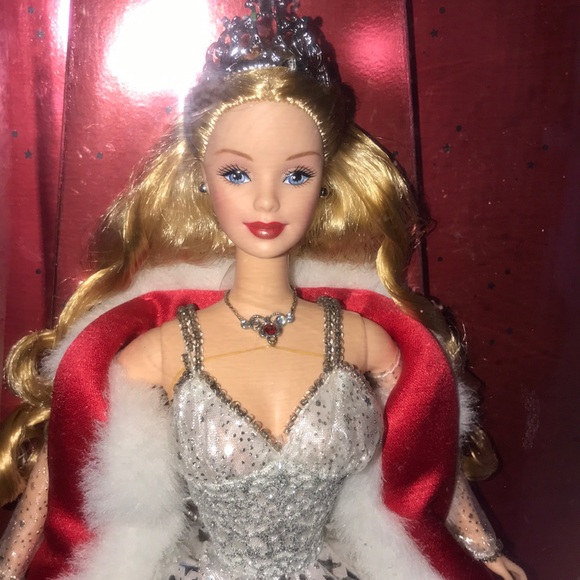 2001 Special Edition Holiday Celebration Barbie - Picture 2 of 6